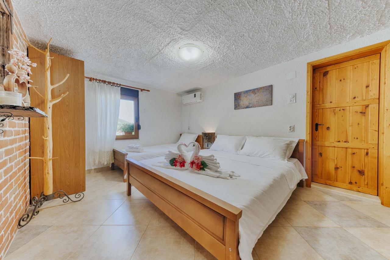 Markovic Village Apartments Ulcinj Bagian luar foto