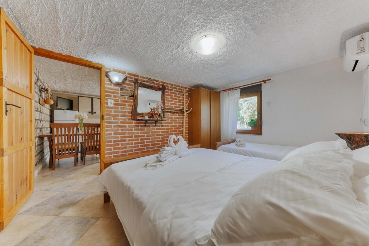 Markovic Village Apartments Ulcinj Bagian luar foto