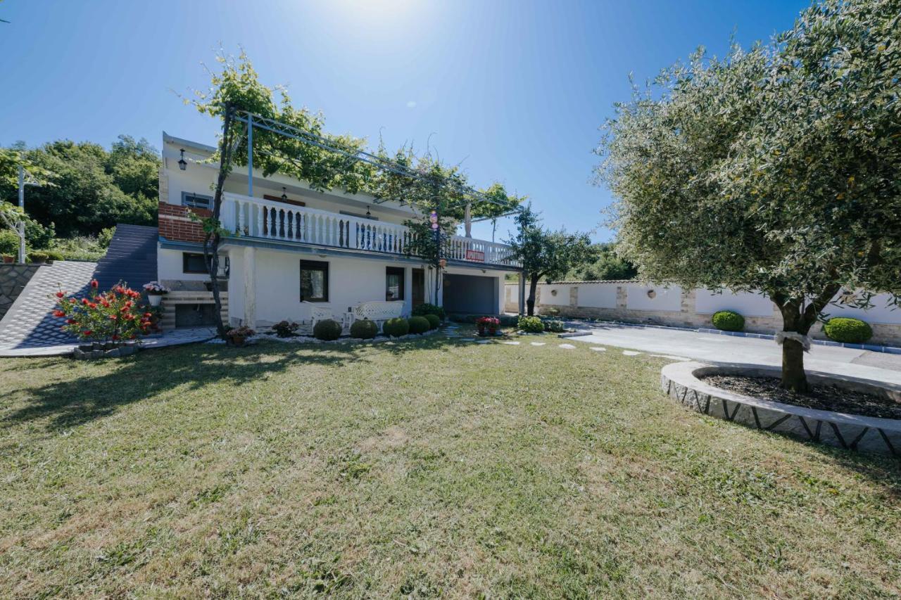 Markovic Village Apartments Ulcinj Bagian luar foto