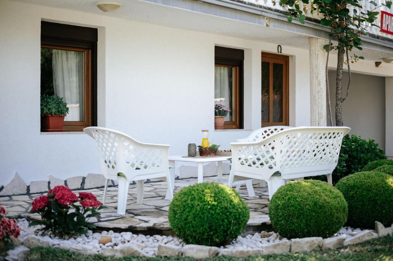 Markovic Village Apartments Ulcinj Bagian luar foto