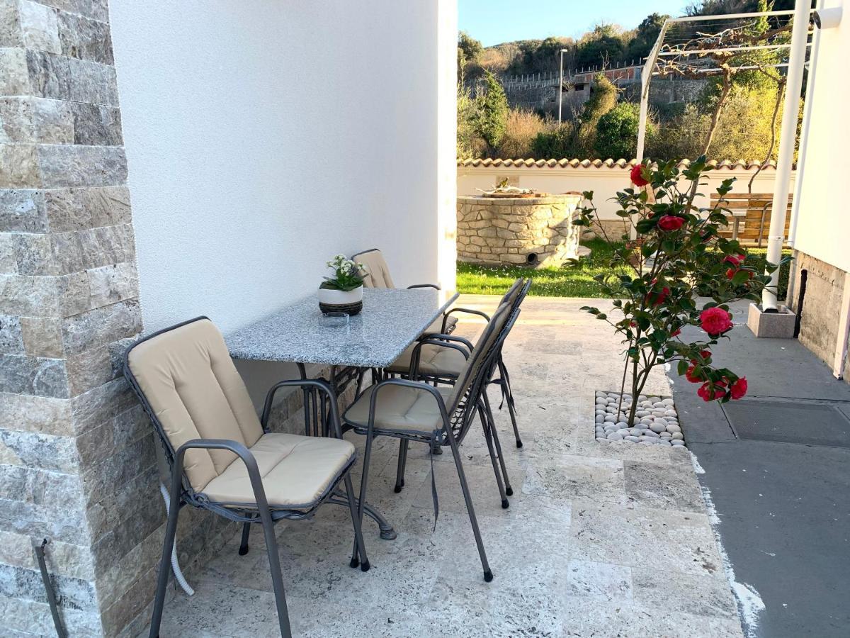 Markovic Village Apartments Ulcinj Bagian luar foto